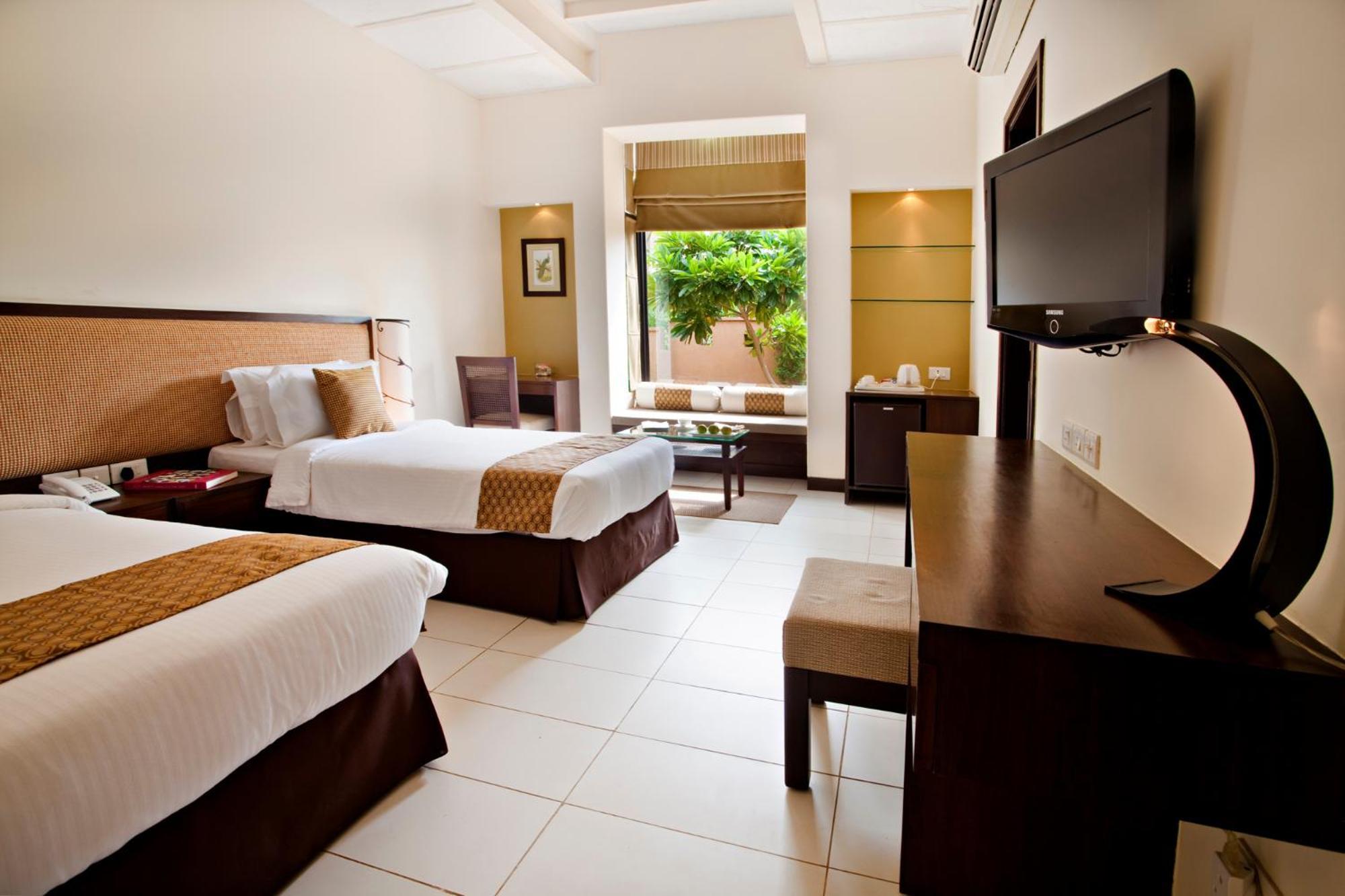 Lemon Tree Hotel, Tarudhan Valley, Manesar Γκουργκάον Εξωτερικό φωτογραφία