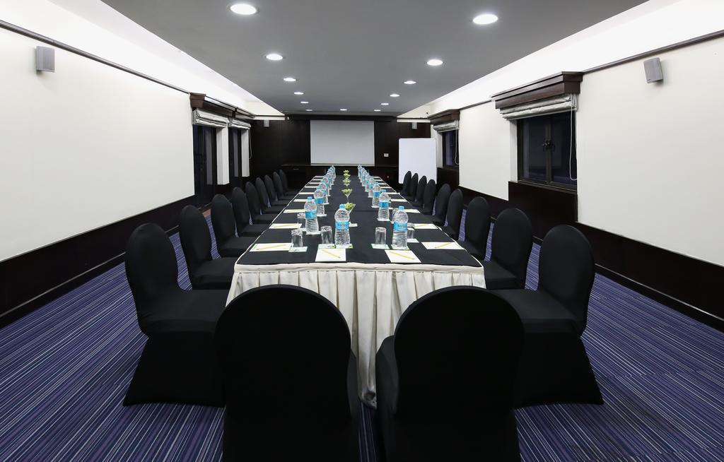 Lemon Tree Hotel, Tarudhan Valley, Manesar Γκουργκάον Εξωτερικό φωτογραφία