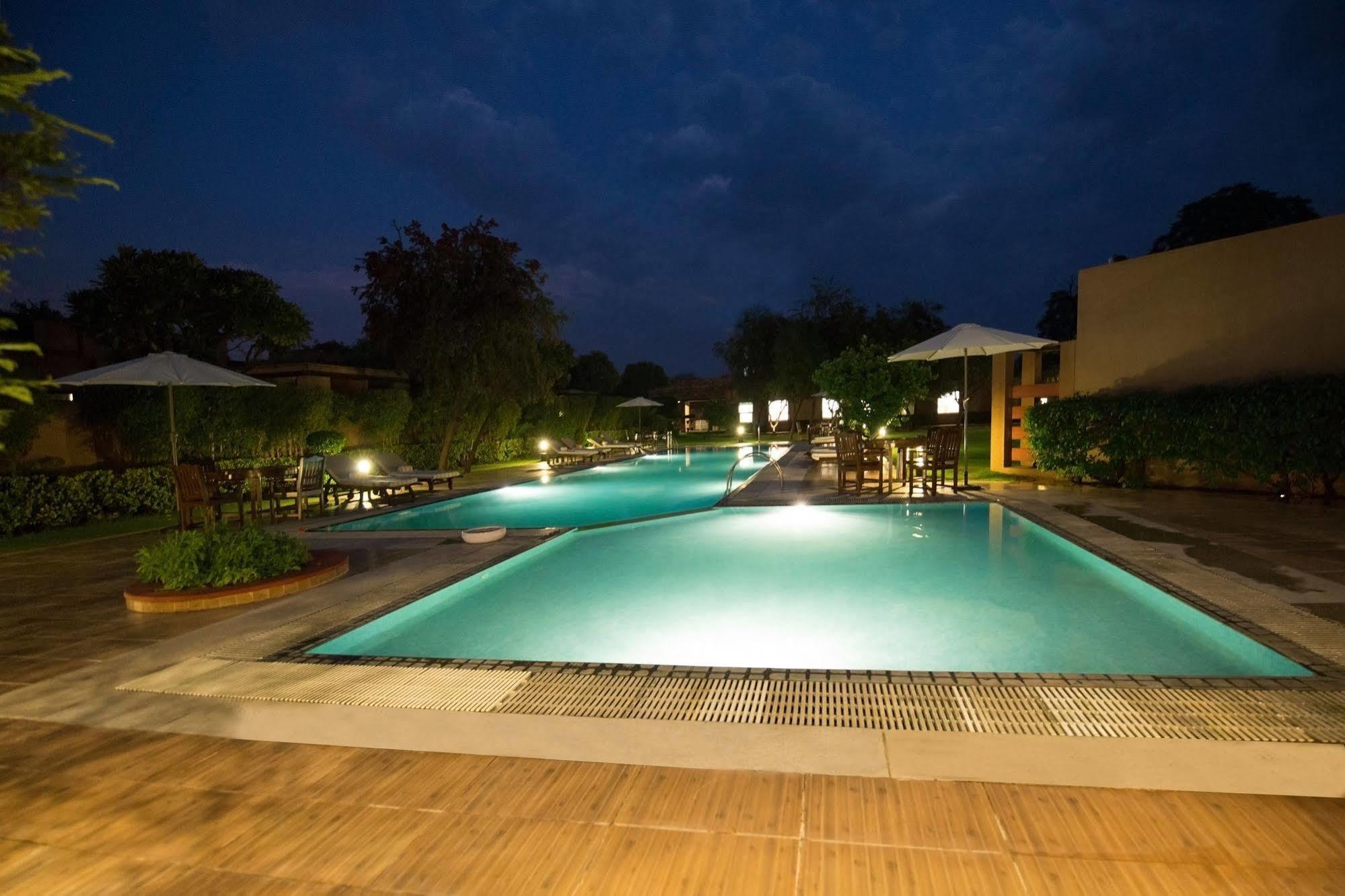 Lemon Tree Hotel, Tarudhan Valley, Manesar Γκουργκάον Εξωτερικό φωτογραφία