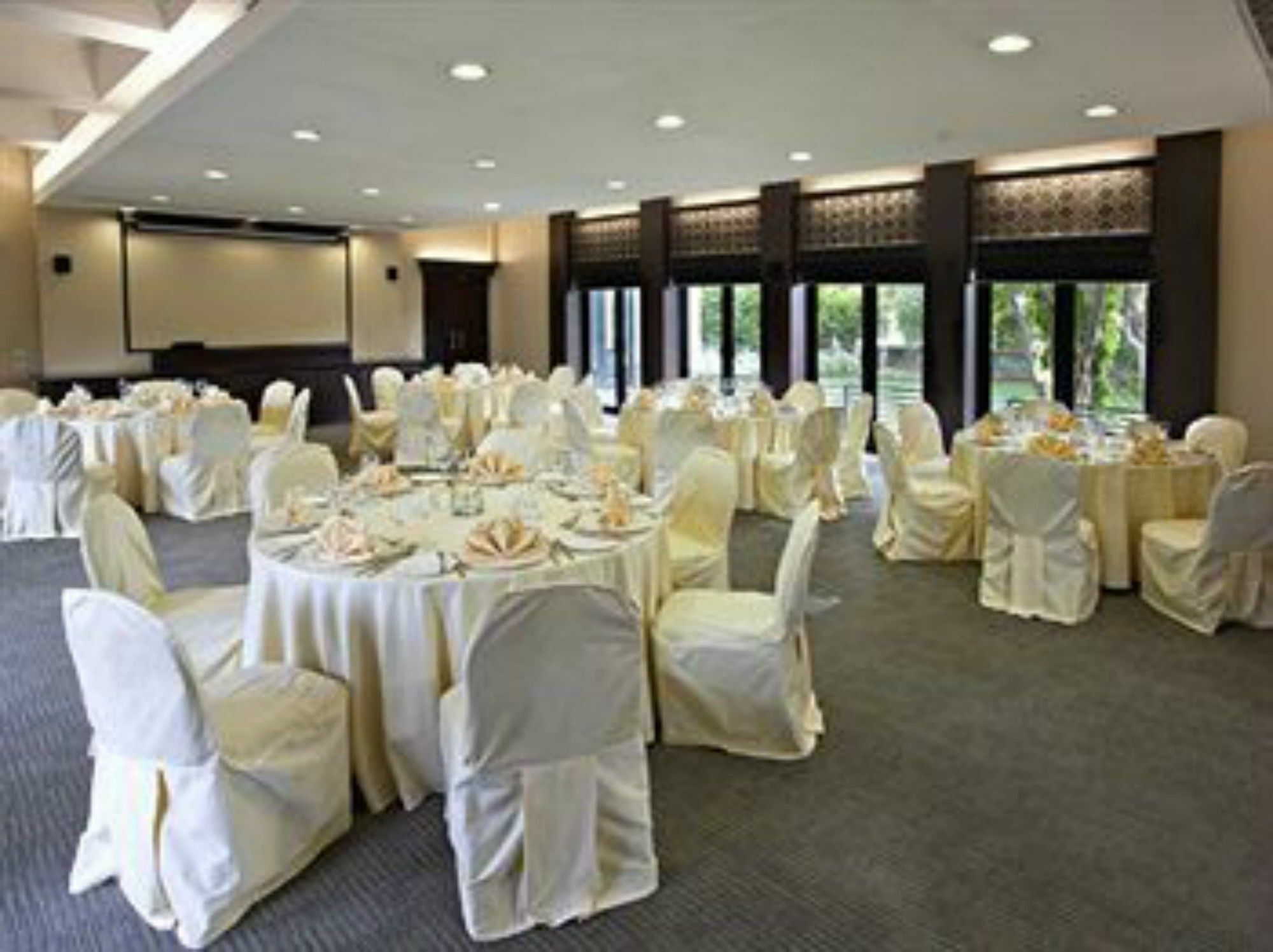 Lemon Tree Hotel, Tarudhan Valley, Manesar Γκουργκάον Εξωτερικό φωτογραφία